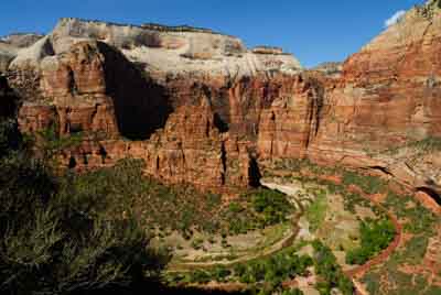 Paysages du Canyon de Zion dans l'Utah aux Etats-Unis. Photographies par Amar Guillen.