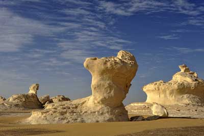 Le désert blanc en Egypte. Photographies par Amar Guillen.