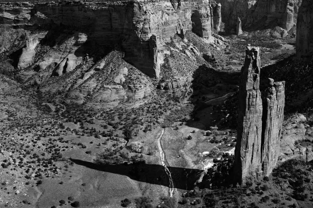 Canyon de Chelly in black and white in Arizona in USA. Amar Guillen, photographer