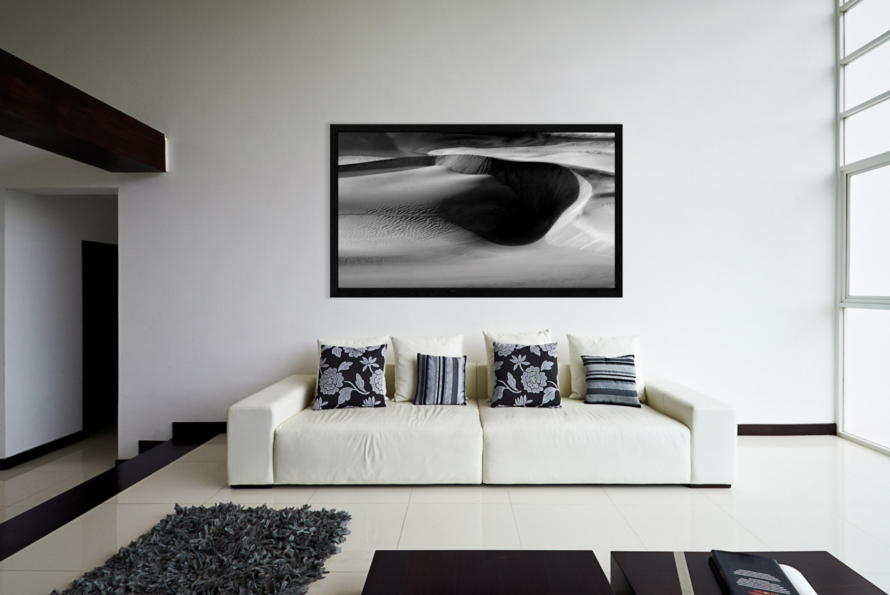 Exemple d'intérieur pour un client avec une photo d'art créé par Amar Guillen. Une photographie de la collection 'La Vallée de la Mort'.