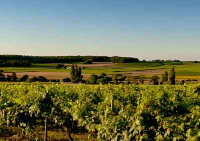 Le livre Reflets de Haute-Saintonge. Photographies et textes par Isabelle et Amar Guillen.