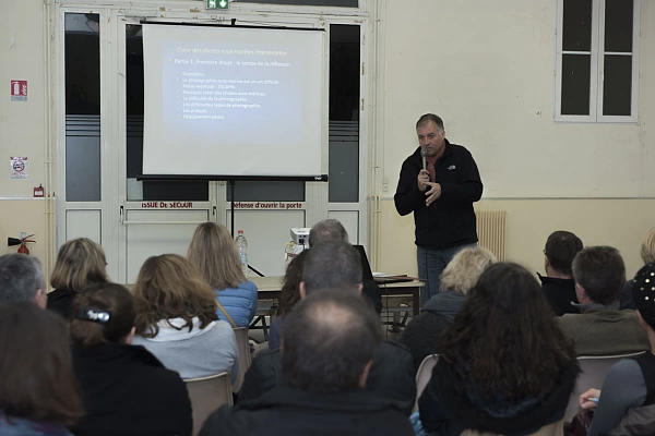 9 décembre 2017. Conférence photo sous-marine à Talence Conférence photo consacrée à la photographie sous-marine à Talence en décembre 2017.