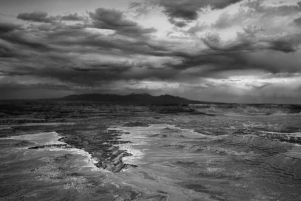 3 Pitfalls to Overcome to Assume Your Status as a Photographer Artist This fine art photograph of the Canyonlands is artistic.